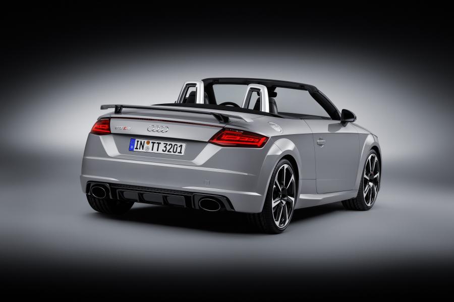  Audi TT RS Roadster (8S) 2016 года  (WW) (фото 45 из 57)